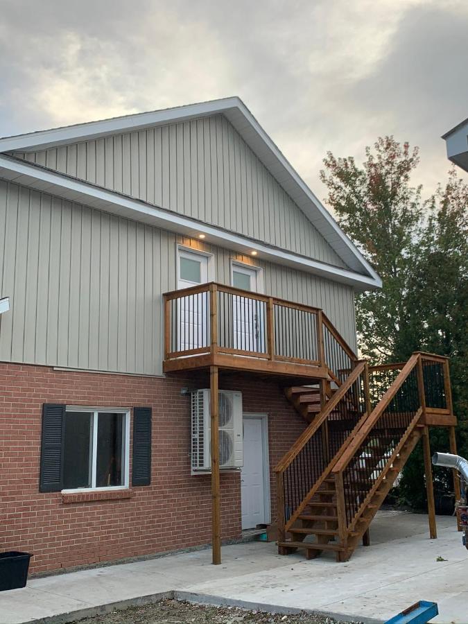 Belle River Woodslee Bed And Breakfast מראה חיצוני תמונה